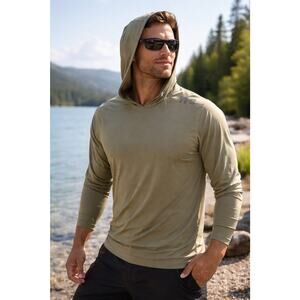 TYR SunDefense UPF 50+ Hooded Long Sleeve Performance Shirt Men’s Large Tan